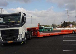 נתמך ציוד חריג תלת סרני 58 טון מתארך