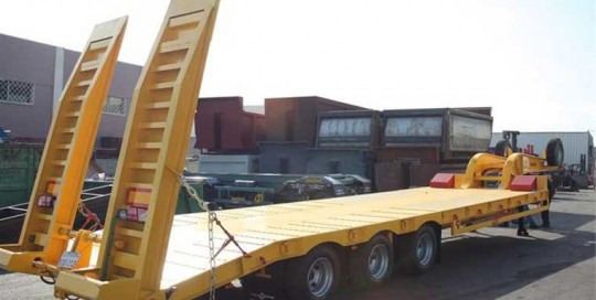 נתמך שלושה סרנים